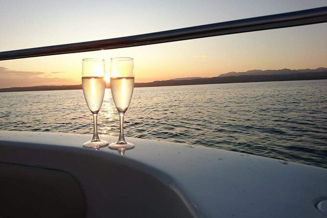 Lake Garda Sunset Cruise from Sirmione with Prosecco - FAQ