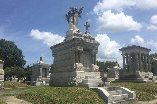 Lake Lawn Metairie Cemetery Walking Tour - What to Expect from the Lake Lawn Metairie Cemetery Walking Tour