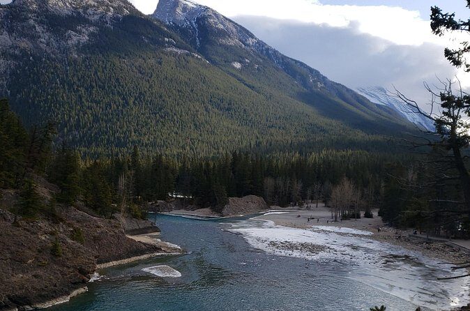Lake Louise and Banff Day Trip - FAQ