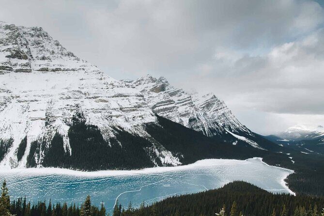 Lake Louise and Icefields Parkway Winter Tour - Is This Tour Worth It?
