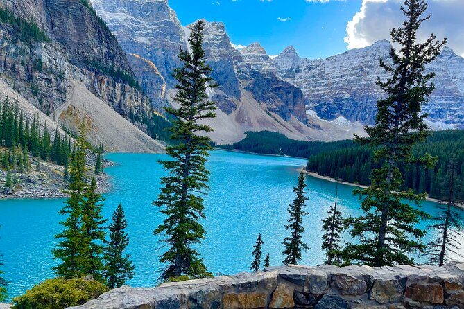 Lake Louise and Moraine Lake Exclusive Evening Private Tour - Key Points