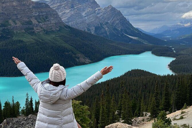 Lake Louise Emerald Lake &Peyto Lake 3 lakes tour from Canmore - Key Points
