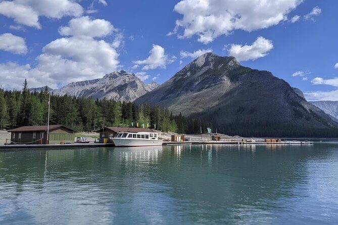 Lake Minnewanka and Johnston Canyon Small Group Half Day tour - An In-Depth Look at the Tour Experience