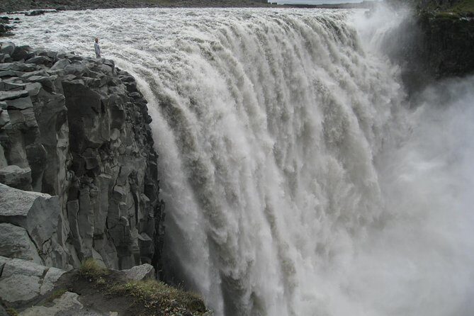 Lake Mývatn and Powerful Dettifoss Day Tour from Akureyri - Timing and Pacing