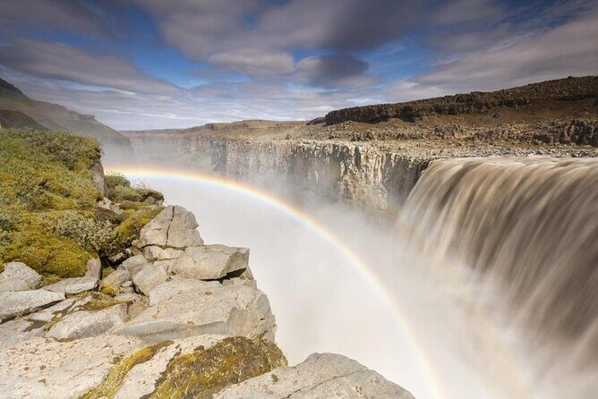 Lake Mývatn and Powerful Dettifoss Day Tour from Akureyri - Final Thoughts: Who Will Love This Tour?