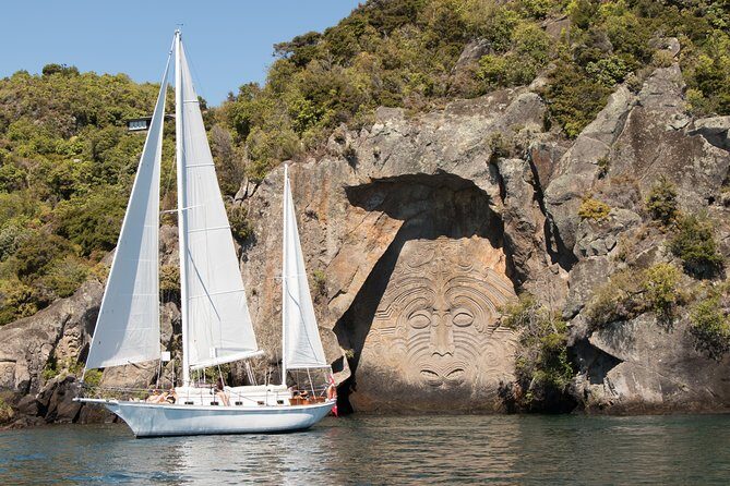 Lake Taup Private Day Tour from Auckland to Mori Rock Carvings - An In-Depth Look at the Tour Experience
