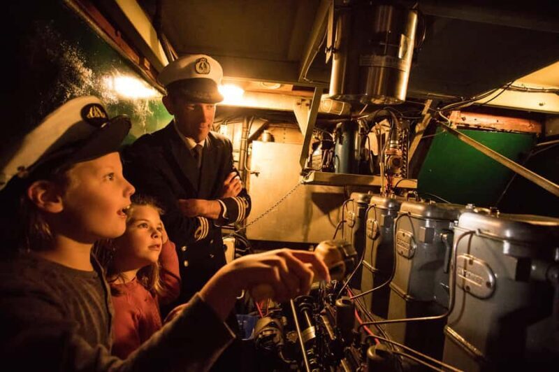 Lake Te Anau: 3-Hour Boat Cruise with Guided Walk - Key Points