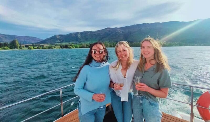 Lake Wanaka Happy Hour Cruise - The Scenic Highlights