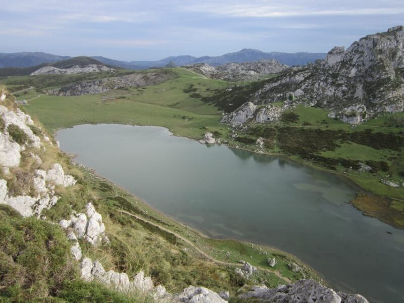 Lakes of Covadonga and Sanctuary of Covadonga: Guided and interpreted tour - Frequently Asked Questions