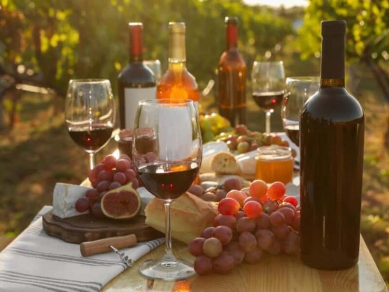 Lalez Wine Tasting, Wine Tour, Kayak & Full Lunch Experience - Key Points