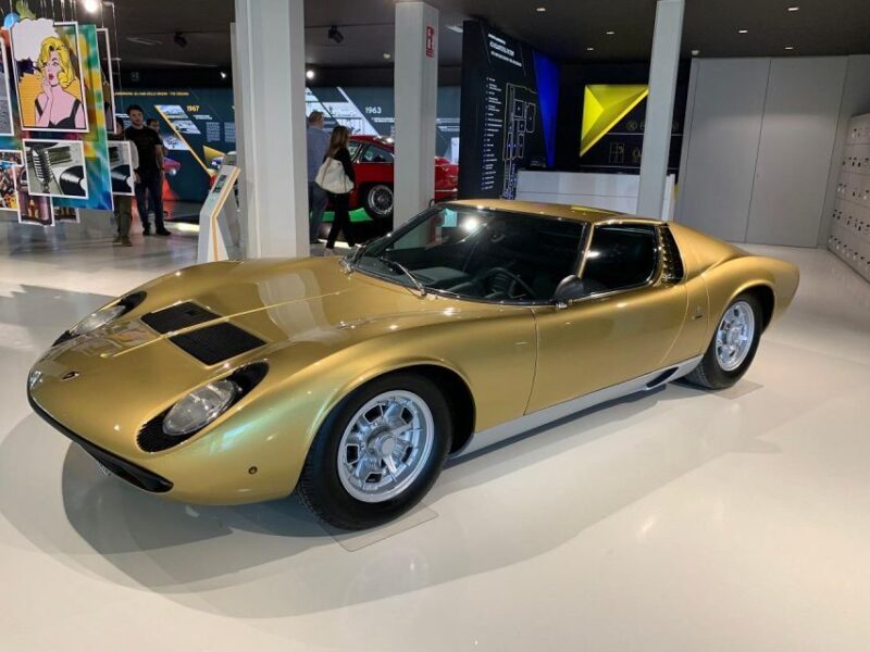 Lamborghini world vip experience - 2 Test Drives included - A Day in the Life of the Lamborghini VIP Tour