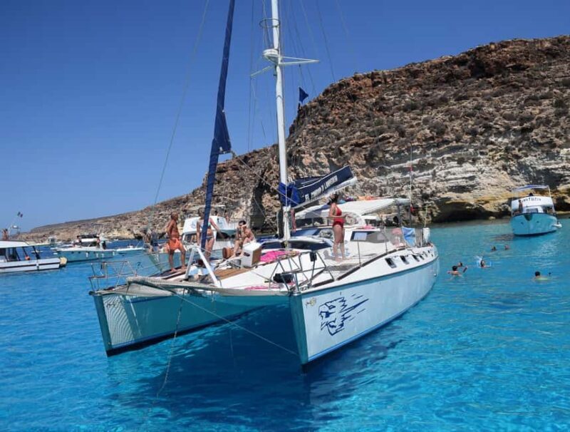 Lampedusa: PRIVATE catamaran tour with massage service - Key Points