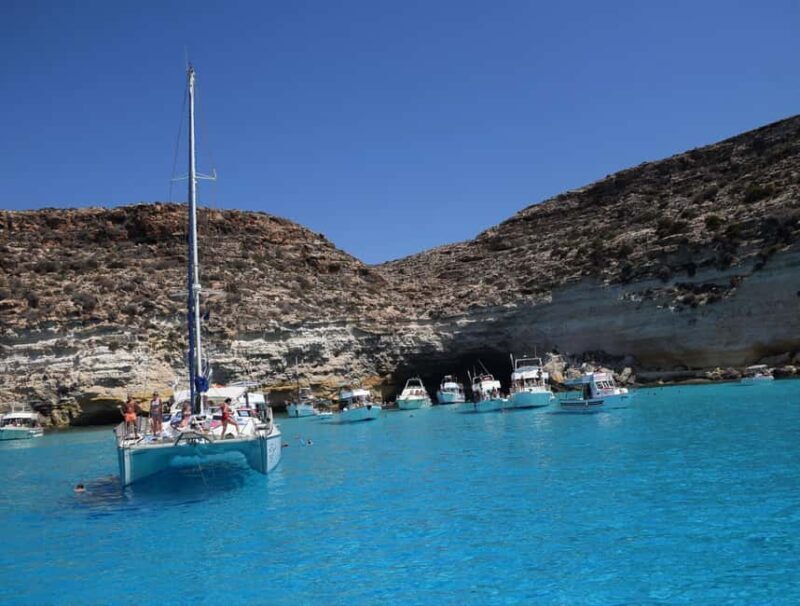 Lampedusa: PRIVATE catamaran tour with massage service - FAQ