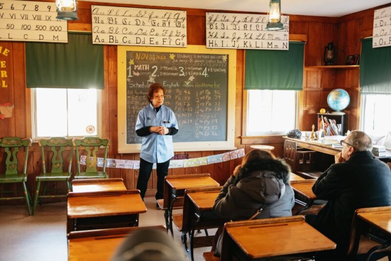 Lancaster: Amish Film, House, and Farmland Experience - FAQ