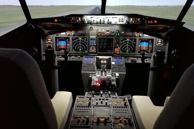 Landed On Time 60 min. Max 1 Person - What to Expect from the Flight Simulator Antwerp Experience