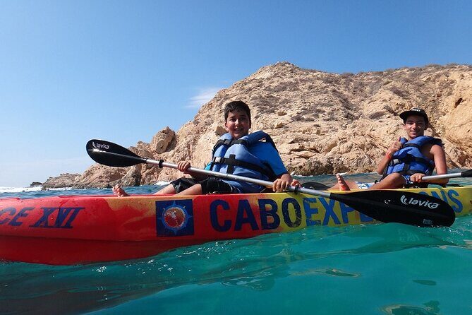 Land's End Snorkel and Kayak Experience! Round Transportation From Los Cabos - FAQ