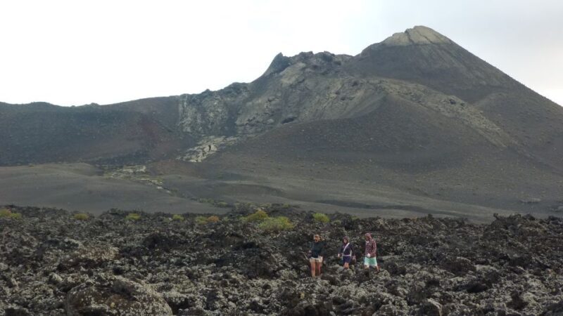 Lanzarote: Guided Volcano Hike with Transfers - A Closer Look at the Lanzarote Volcano Hike