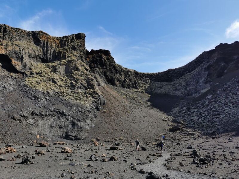 Lanzarote: Guided Volcano Hike with Transfers - Practical Tips for Your Hike