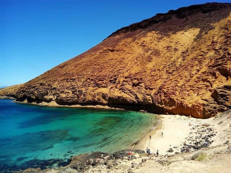 Lanzarote: La Graciosa Complete Jeep Tour with Beach Time - FAQs
