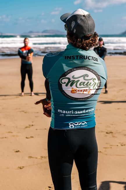 Lanzarote: Surf Experience in Famara with MauriSurf - Key Points