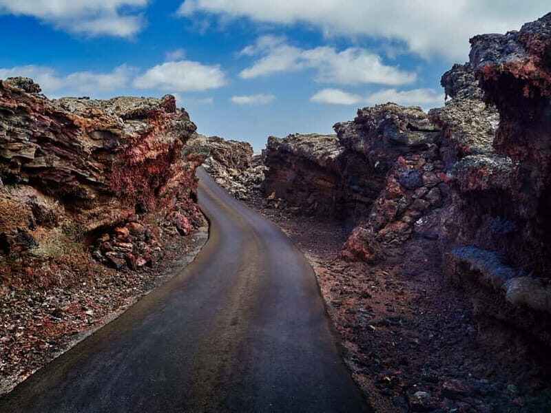 Lanzarote: Timanfaya Park, Jameos Agua, & Cueva Verdes Tour - Who Should Consider This Tour?