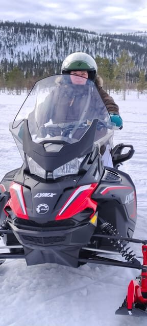 Lapland: Private Snowmobile Safari with arctic Local Guide - Key Points