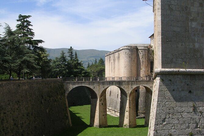 L'Aquila of the Mysteries (Private Tour) - FAQ