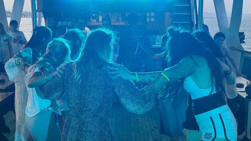 Larnaca: Disco Sunset cruise - Who is this cruise best for?