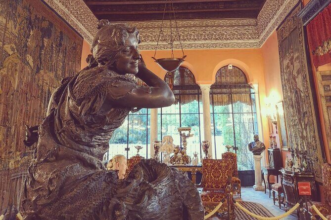 Las Dueñas Palace Guided Tour in Seville with Entrance Included - The Value of the Experience