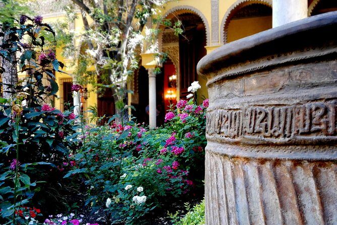 "Las Dueñas" Palace ticket + Audioguide - The Audio Guide: How Good Is It?