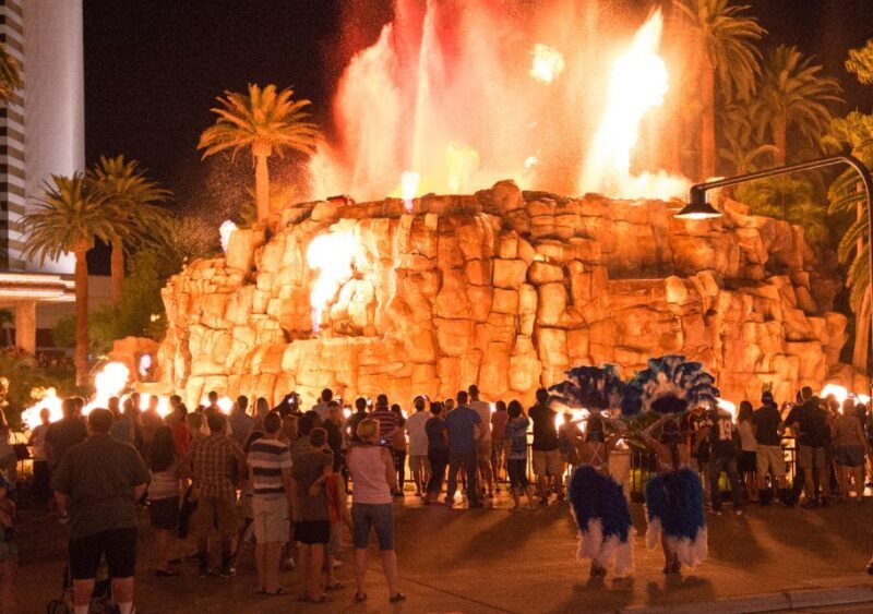 Las Vegas: Bright Lights City Tour with High Roller Ticket - The Experience: What Travelers Say