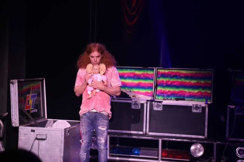 Las Vegas: Carrot Top at Luxor Hotel & Casino - What to Expect from Carrot Top’s Show at Luxor