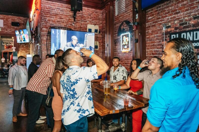 Las Vegas: Club Crawl and Party Bus with Free Drinks - What the Experience Looks Like