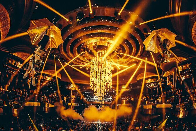 Las Vegas Club Crawl with Party Bus and Free Drinks - Is This Tour Worth It?