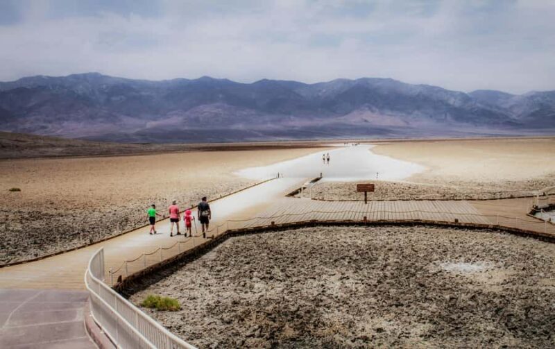 Las Vegas: Death Valley Sunset and Stargazing Tour - Key Points