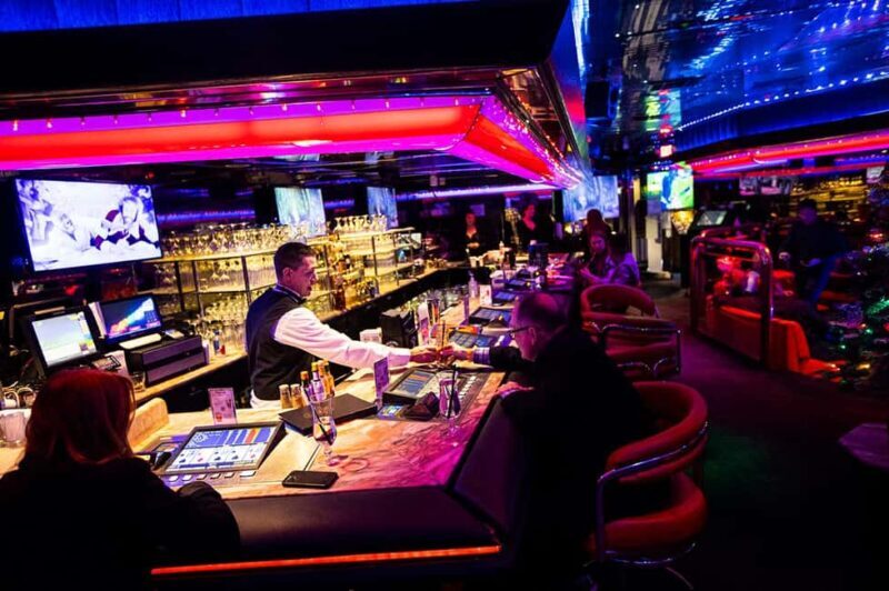 Las Vegas: Elvis Presley History Walking Tour of Landmarks - A Closer Look at the Experience