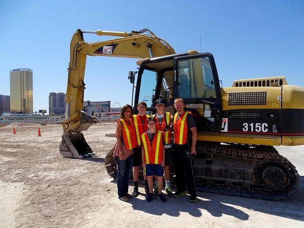 Las Vegas Heavy Equipment Playground: Dig, Push, and Play! - Key Points