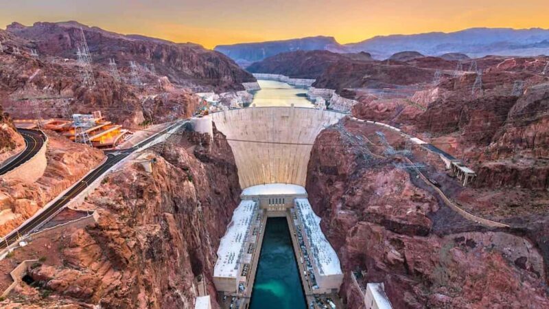 Las Vegas: Hoover Dam, Western Ghost Town & Cliff Jumping - Key Points