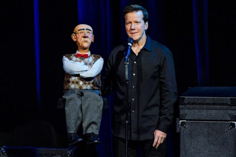 Las Vegas: Jeff Dunham - Artificial Intelligence - What Makes Jeff Dunham’s Show Special?