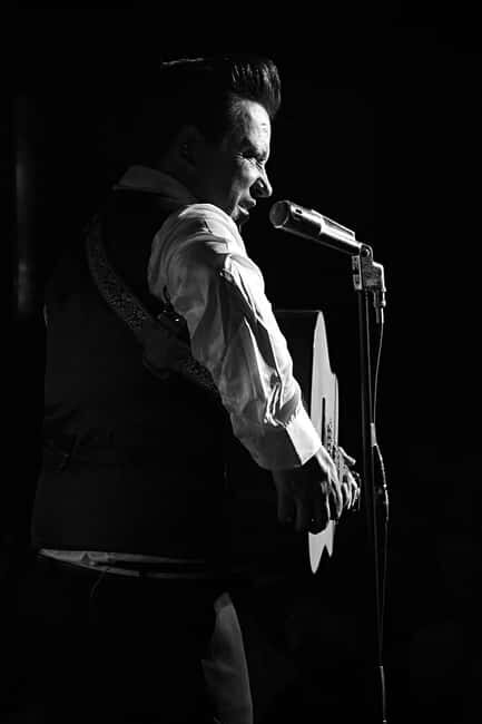 Las Vegas: Johnny Cash Tribute Show - The Venue and Accessibility