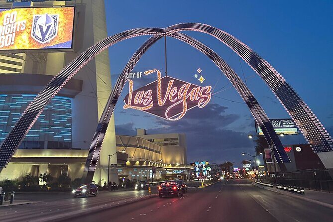 Las Vegas Limo Bus Sightseeing Tour with Iconic Photo Stops - Key Points