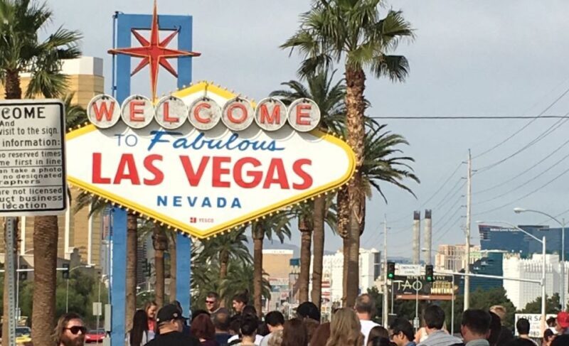 Las Vegas: Mojave Desert, 7 Magic Mountains, Vegas Sign Tour - The Sum Up