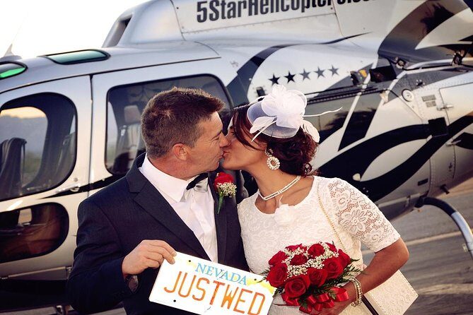 Las Vegas Night Flight Helicopter Wedding Ceremony - Setting the Scene: What to Expect on Your Wedding Day