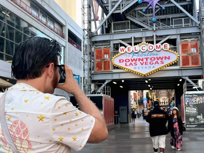 Las Vegas: Polaroid Photo Walking Tour in Vintage Downtown - An In-Depth Look at the Tour
