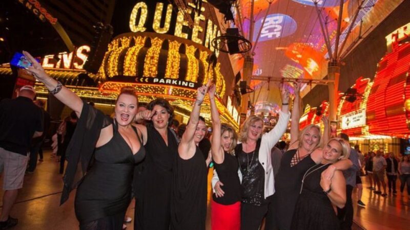 Las Vegas: Private Party Bus Tour Of Vegas Strip w Champagne - What Makes This Tour Stand Out