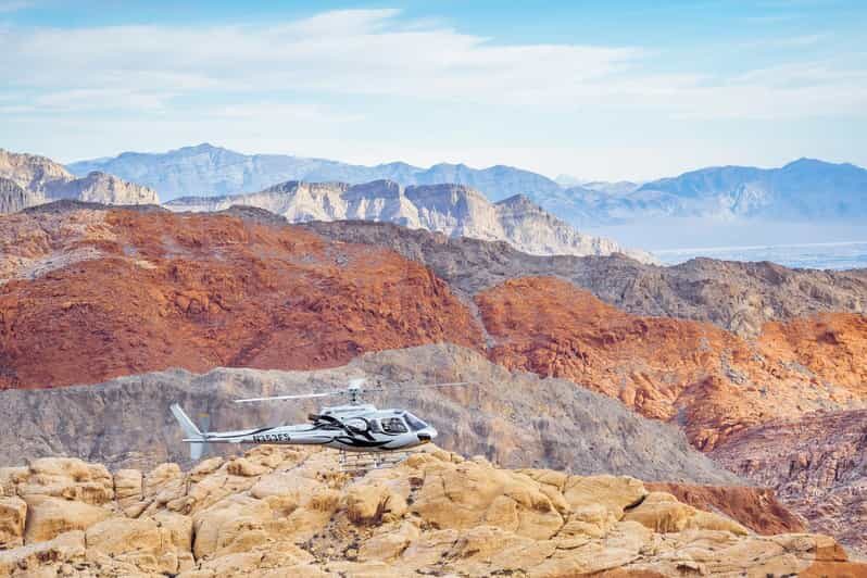 Las Vegas: Red Rock Canyon and Vegas Strip Helicopter Tour - What to Expect on the Tour
