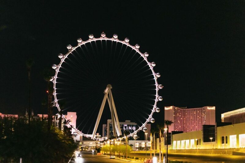 Las Vegas: Sightseeing Night Tour by Open-top Bus - FAQ
