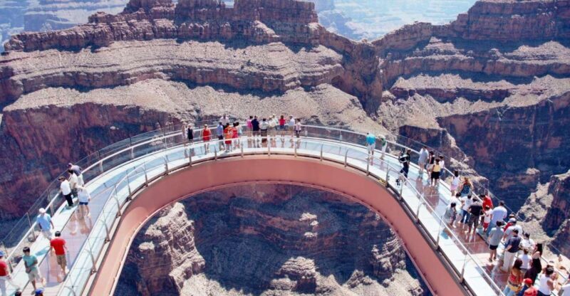Las Vegas: Small-Group Grand Canyon Skywalk, Hoover Dam Tour - Early Morning Pickup and Breakfast