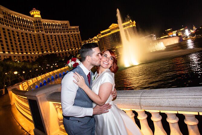 Las Vegas Strip by Super Stretch Limo with Personal Photographer - The Itinerary: What You Can Expect