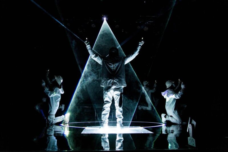 Las Vegas Strip: Jabbawockeez at MGM Grand - The Experience and Reviews